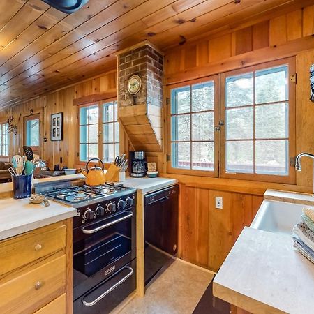 Knotty Pine Cabin Joseph Exterior photo