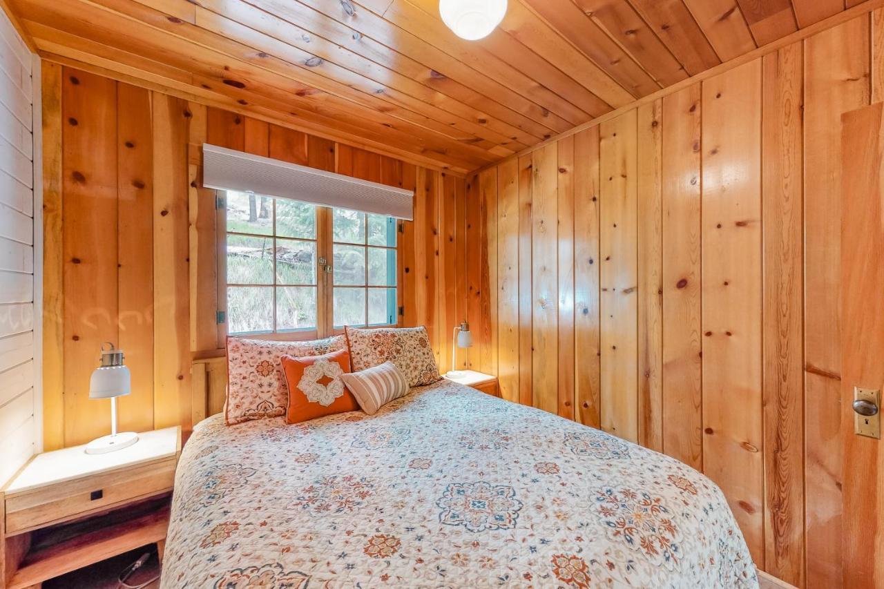 Knotty Pine Cabin Joseph Exterior photo